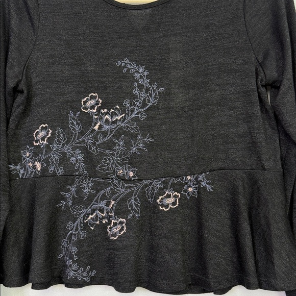 Elegant Lauren Conrad Black Floral Embroidered Women's Peplum Top - Picture 2 of 6